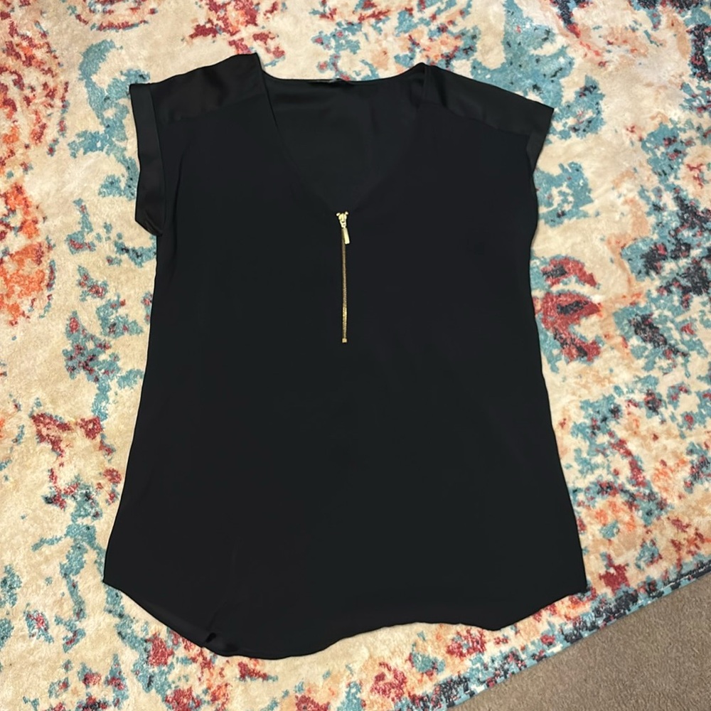 Black express top
